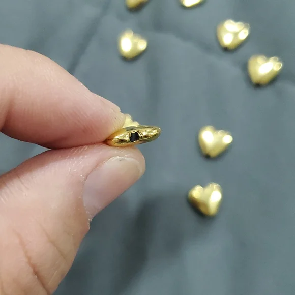 💥50% sale💥 10 Gold heart beads #1873 - Picture 3 of 3